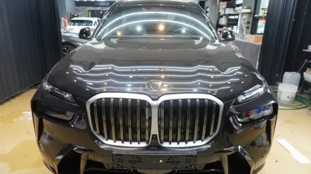 \'BMW X7\' 차량 전체 컬러 PPF & 썬팅 & 크롬죽이기 & 앞, 뒤 그릴 교체 시공