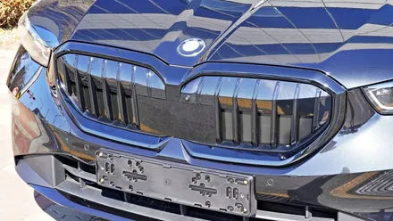 청라썬팅 BMW 5시리즈 520i 신차패키지부터 크롬죽이기, 보조배터리, 블랙박스까지 !