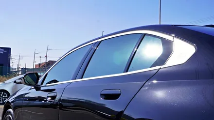 청라썬팅 BMW 5시리즈 520i 신차패키지부터 크롬죽이기, 보조배터리, 블랙박스까지 !