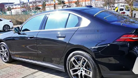 청라썬팅 BMW 5시리즈 520i 신차패키지부터 크롬죽이기, 보조배터리, 블랙박스까지 !