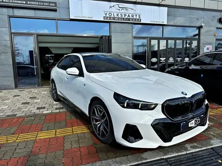 bmw 5시리즈 520i 신차패키지 고민이신가요?!