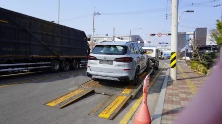 2026 BMW X5 퀀텀 썬팅 재시공 (전면-28%,1열-14%,2열-8%,열선-8%)