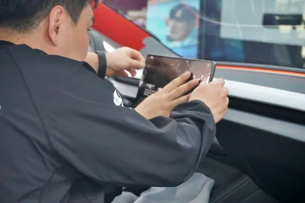테슬라 모델3 하이랜드 신차패키지로 고급스럽게 다시태어나다~
