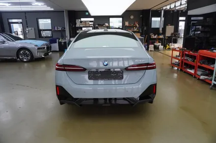 인천썬팅/서구틴팅맛집/신차패키지/BMW 530e(G60)M Spt 브루클린 그레이 메탈릭, 솔라가드프리미엄 퀀텀 28%, 14%, 유리막코팅, 생활보호ppf