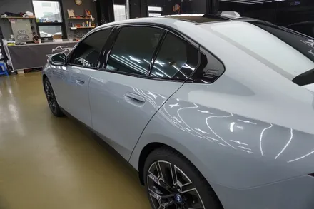 인천썬팅/서구틴팅맛집/신차패키지/BMW 530e(G60)M Spt 브루클린 그레이 메탈릭, 솔라가드프리미엄 퀀텀 28%, 14%, 유리막코팅, 생활보호ppf