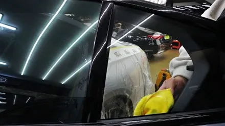 BMW 5시리즈 530i 틴팅 시공 갓성비 \'퀀텀\'으로 결정 !