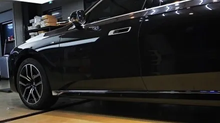 BMW 7시리즈 740i 투톤랩핑 듀오톤으로 세련미를 UP!