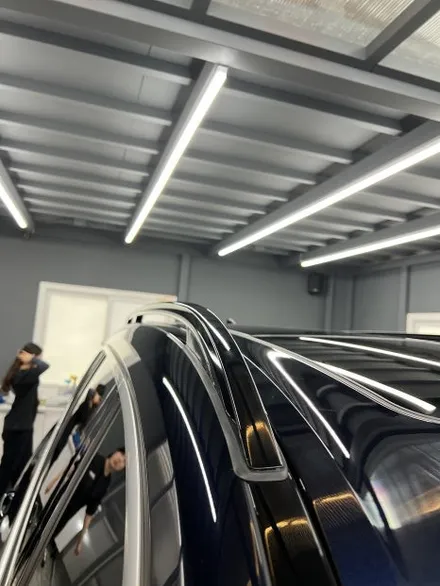 BMW X7 랩핑 크롬죽이기 루프랙 시공