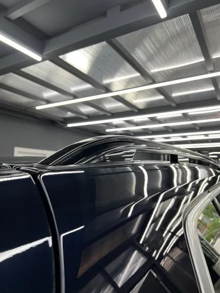 BMW X7 랩핑 크롬죽이기 루프랙 시공