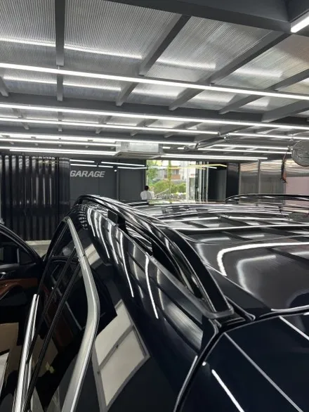 BMW X7 랩핑 크롬죽이기 루프랙 시공