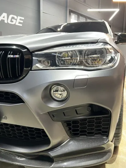 BMW X5M 랩핑재시공 에이버리 사탄다크그레이