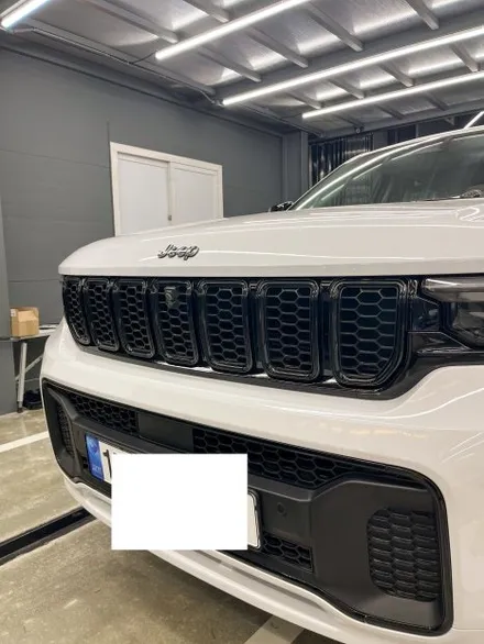 지프 그랜드체로키 랩핑 크롬죽이기, 엠블럼 교체, 휠도색