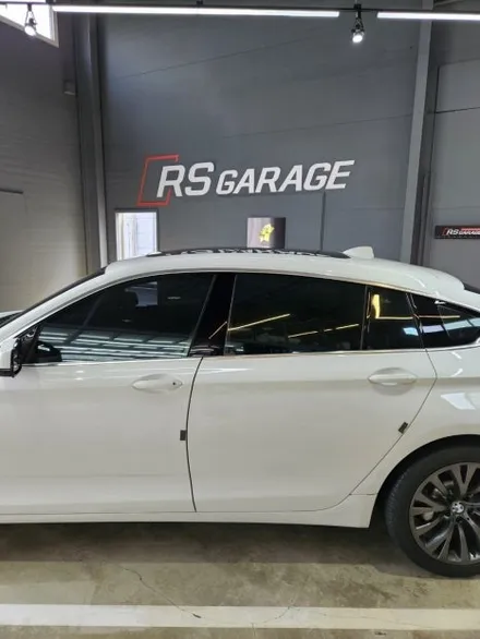 BMW 5GT 썬팅재시공 농도추천. 솔라가드 퀀텀 새턴 가격비교