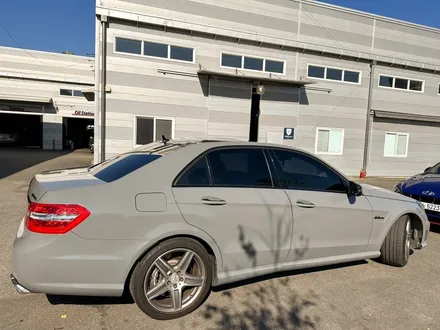 w212 E63 AMG 랩핑재시공 에이버리 락그레이 전체랩핑