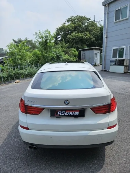 BMW 5GT 썬팅재시공 농도추천. 솔라가드 퀀텀 새턴 가격비교