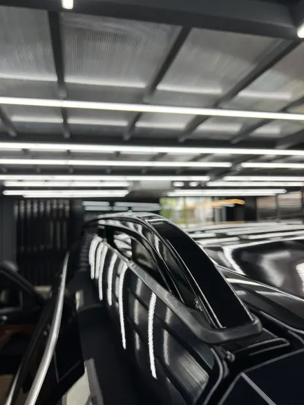 BMW X7 랩핑 크롬죽이기 루프랙 시공
