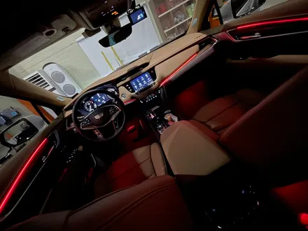 캐딜락 XT5 스포츠 신형 비노출 아크릴 매립 엠비언트 옵션 추가 했어요~~!!  / 캐딜락 / XT5 / 김포,일산,고양