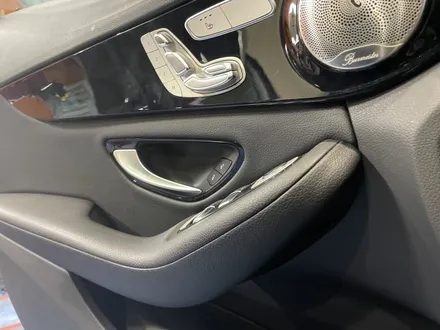 벤츠 c200d w205 엠비언트 라이트 무드등 타샵 철거 후 재시공해드렸어요. (김포일산파주인천서울 동호회협력업체) / 김포,일산,고양