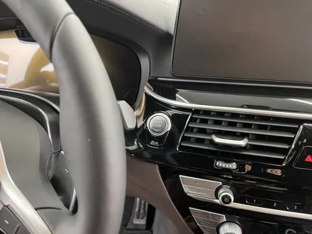 BMW 6gt 피아노블랙 하이그로시 실내 PPF 마포구 제이튠 / 서울 마포구 서교동