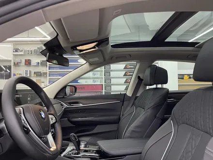 BMW 6gt 신차검수 + 신차패키지(썬팅, 블랙박스, 보조배터리) 서울 마포 / 서울 마포구 서교동