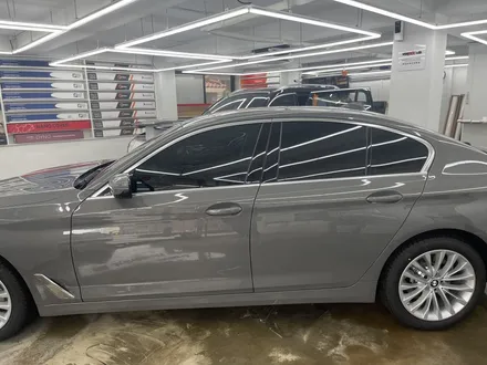 BMW 530i 출장신차검수 + 신차패키지(썬팅, PPF, 세라믹코팅) / 서울 마포구 서교동