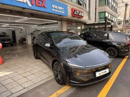 마포구 썬팅 테슬라 모델 Y 주니퍼 솔라가드 볼텍스 IR 신차 패키지 / 서울 마포구 서교동