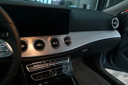 벤츠실내랩핑 CLS 400d 3M리얼카본 실내랩핑 시공! / 평택시 칠괴동