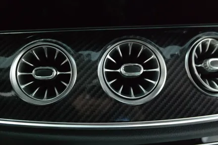 벤츠실내랩핑 CLS 400d 3M리얼카본 실내랩핑 시공! / 평택시 칠괴동
