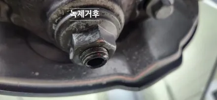 볼보 XC60 (투명 언더코팅, 도어 방음, 휀다방음 , PPF, 엔진룸 코팅) 시공 관련 / 부산 강서, 김해, 창원