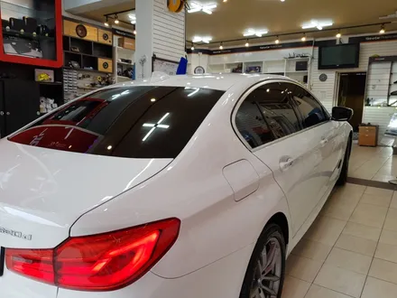 BMW 520D  틴트어카 신차패키지작업.틴팅.유리막.블랙박스.하이패스.PPF필름 등 / 부산 강서, 김해, 창원