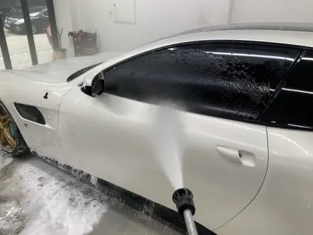 페라리 GTC4 루쏘 브라바도 마카롱 라벤더 전체 랩핑 시공 (고양시 덕양구 삼송 원흥 일산) / 고양시 덕양구 삼송동