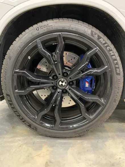 [MASTERPIECE] BMW X3M 비닐프로그 프리즈매틱 레드 전체 랩핑 + 캘리퍼 도색 + 바디킷 장착 시공 (고양시 덕양구 삼송 원흥 일산) / 고양,일산,김포,파주