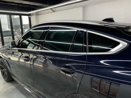 [MASTERPIECE] BMW X6 에이버리 사틴(반무광) 실버 메탈릭 전체 랩핑+3M 2080 유광블랙 포인트+크롬죽이기+그릴,휠캡 교체 시공 (고양시 덕양구 삼송 원흥 일산) / 고양,일산,김포,파주