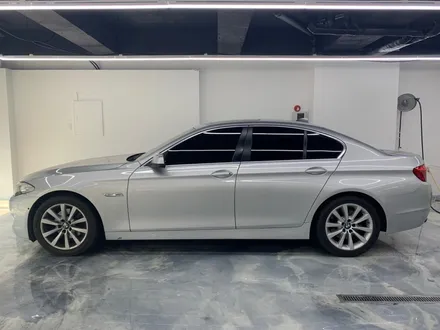 [MASTERPIECE] BMW 528I 에이버리 유광 화이트 전체 랩핑 + 루프 / 사이드미러 유광 블랙 랩핑 시공 / 고양,일산,김포,파주