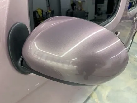 닛산 큐브 니파 아이스베리 파우더 핑크 전체 랩핑 + 3M 2080 유광 블랙 루프 랩핑 시공 (고양시 덕양구 삼송 원흥 일산) / 고양시 덕양구 삼송동