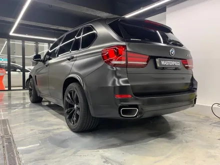 [MASTERPIECE] BMW X5 에이버리 사틴 (반무광) 블랙 전체 랩핑 +  레드 나파 가죽 시트 교체 시공 (고양시 덕양구 삼송 원흥 일산) / 고양,일산,김포,파주