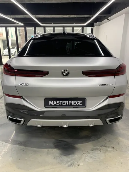 [MASTERPIECE] BMW X6 에이버리 사틴(반무광) 실버 메탈릭 전체 랩핑+3M 2080 유광블랙 포인트+크롬죽이기+그릴,휠캡 교체 시공 (고양시 덕양구 삼송 원흥 일산) / 고양,일산,김포,파주