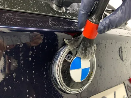 [MASTERPIECE] BMW X5 에이버리 사틴 (반무광) 블랙 전체 랩핑 +  레드 나파 가죽 시트 교체 시공 (고양시 덕양구 삼송 원흥 일산) / 고양,일산,김포,파주