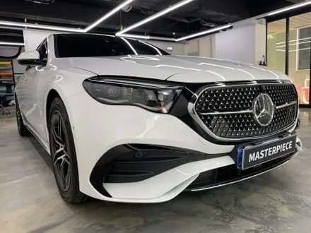 벤츠 E300 오벨 고광택 유광 블랙 크롬죽이기 / 크롬딜리트 / 블랙팩 랩핑 시공 (고양시 덕양구 삼송 원흥 일산) / 고양시 덕양구 삼송동
