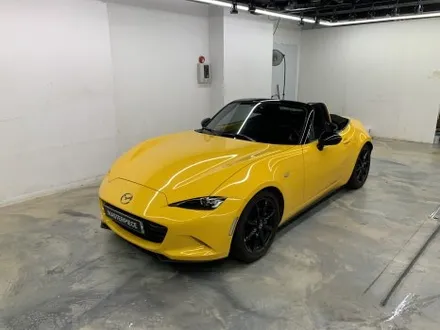 마쯔다 MX-5 고광택 썬플라워 옐로우 전체 랩핑 + 실내 랩핑 시공 (고양시 덕양구 삼송 원흥 일산) / 고양시 덕양구 삼송동
