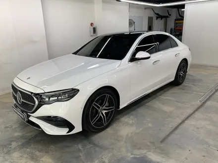벤츠 E300 오벨 고광택 유광 블랙 크롬죽이기 / 크롬딜리트 / 블랙팩 랩핑 시공 (고양시 덕양구 삼송 원흥 일산) / 고양시 덕양구 삼송동