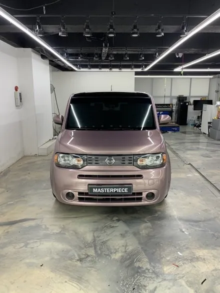 닛산 큐브 니파 아이스베리 파우더 핑크 전체 랩핑 + 3M 2080 유광 블랙 루프 랩핑 시공 (고양시 덕양구 삼송 원흥 일산) / 고양시 덕양구 삼송동