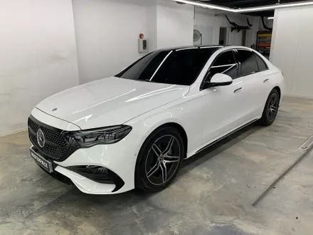 벤츠 E300 오벨 고광택 유광 블랙 크롬죽이기 / 크롬딜리트 / 블랙팩 랩핑 시공 (고양시 덕양구 삼송 원흥 일산) / 고양시 덕양구 삼송동