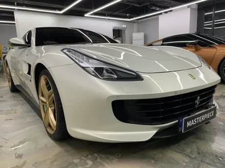 페라리 GTC4 루쏘 브라바도 마카롱 라벤더 전체 랩핑 시공 (고양시 덕양구 삼송 원흥 일산) / 고양시 덕양구 삼송동