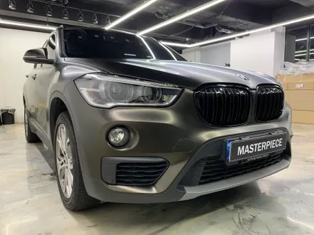 BMW X1 3M 사틴 (반무광) 골드 더스트 블랙 전체 랩핑 시공 (고양시 덕양구 삼송 원흥 일산) / 고양,일산,김포,파주