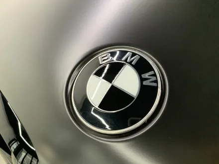BMW X6 M50D 에이버리 반무광(사틴) 블랙 전체랩핑+ 3M 2080 유광 블랙 크롬죽이기 / 크롬딜리트 / 블랙팩 랩핑 시공 (고양시 덕양구 삼송 원흥 일산) / 고양시 덕양구 삼송동