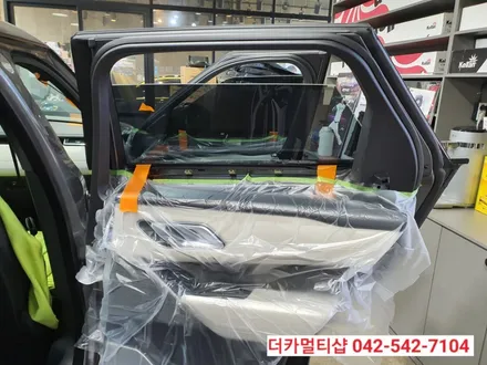 레인지로버 벨라 글라스틴트 레이니블루 반사썬팅전문 대전더카멀티샵