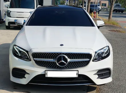 벤츠E220d쿠페(W213) 시인성 좋은 옵티멈CXT로 썬팅재시공