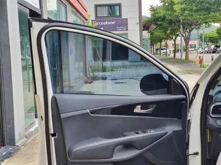 블루빛 썬팅필름을 찾으신다면 글라스틴트 레이니블루가 답이다!!