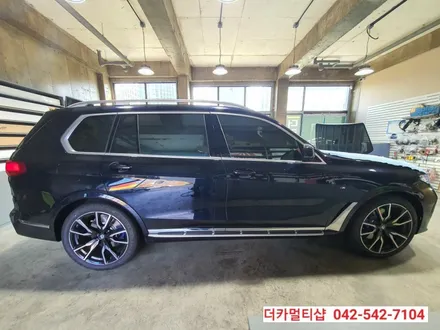 대전BMW X7신차썬팅은 더카멀티샵에서 반사필름으로